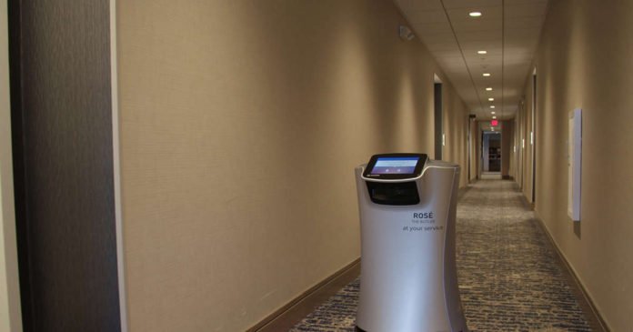 Otellerde Yeni Dönem: Oda Servisi Yapan Robotlar