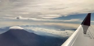 Fuji Dağı’na Turistik Uçuşlar Başladı