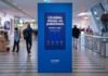 Finlandiya’da Reklam Panoları, Telefonlar İçin Dezenfektan Noktalarına Dönüştürüldü