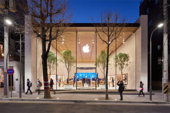 Apple, Dünya Genelinde Birçok Mağazasını Kapatıyor