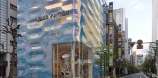 Japonya’da Su Kütlesini Somutlaştıran Louis Vuitton Mağazası