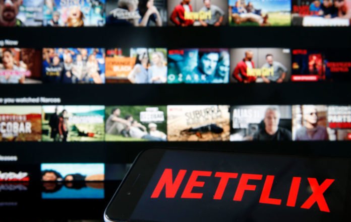 Netflix, Şifre Paylaşımını Kısıtlayıcı Bir Özelliği Test Etti