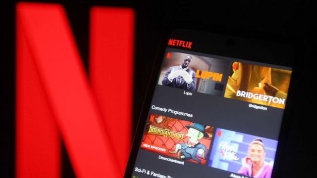 Netflix, İzleme Alışkanlıklarına Göre “Play Something” Özelliği Getiriyor